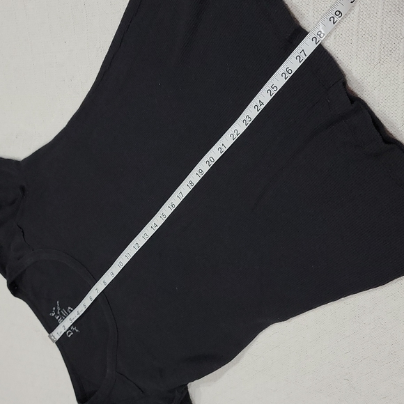 🎈2for$10🎈Decree black thermal shirt - Picture 4 of 4